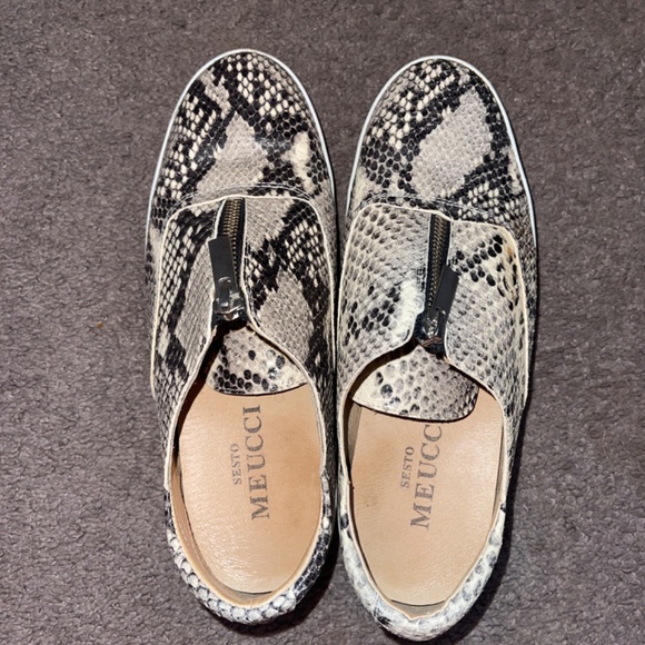 Sesto Meucci Leather Python Print Casual Flat Zipper Shoes - Picture 4 of 7